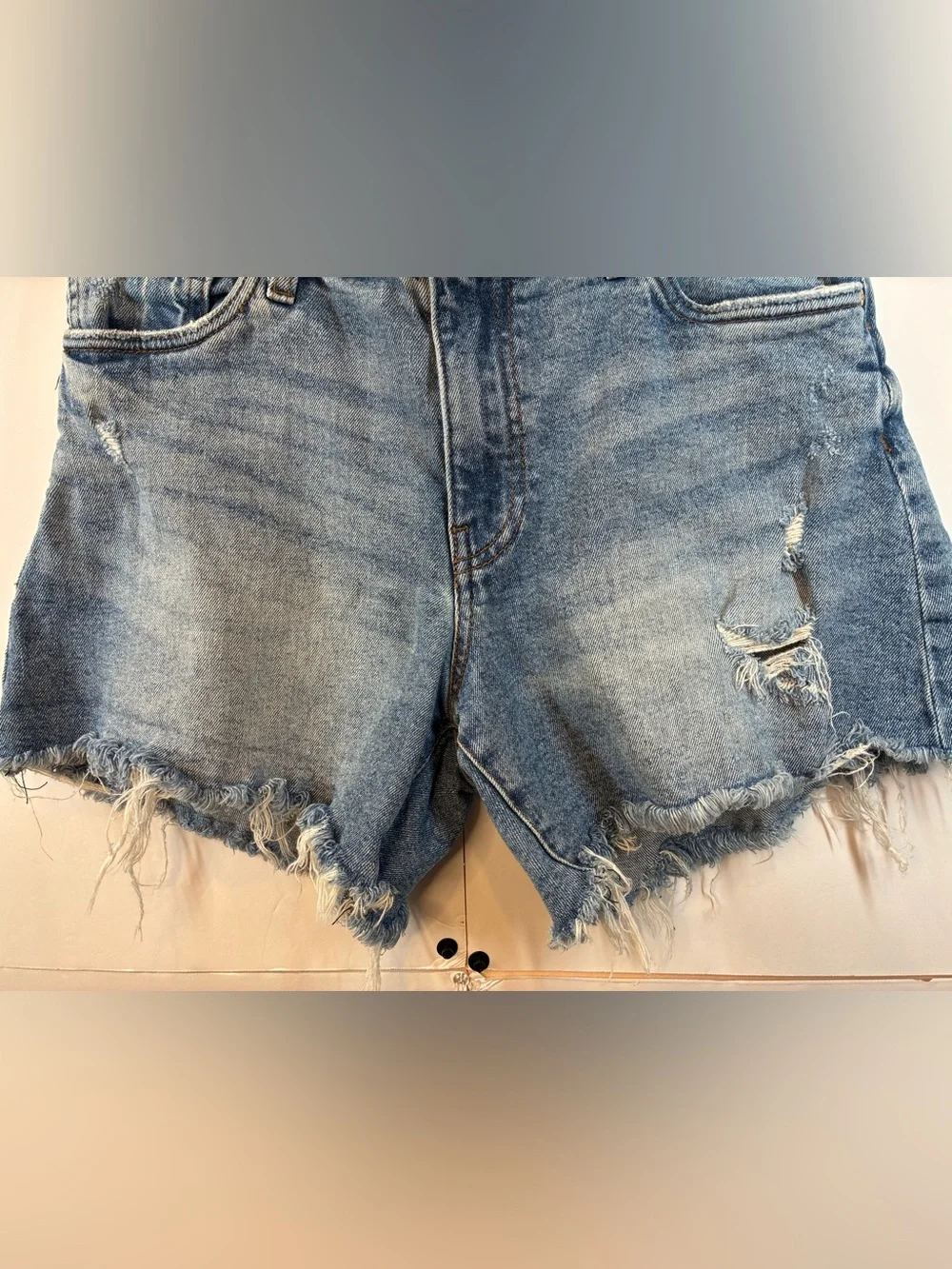 KUT from the Kloth Jane Long Shorts High Rise Distressed Frayed Hem Size 2